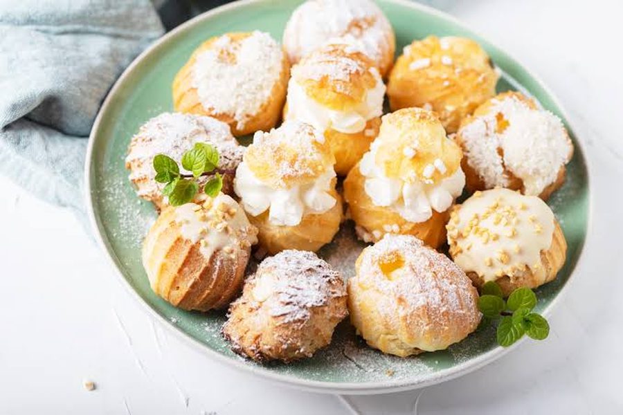 PROFITEROLES CREMA PASTELERA