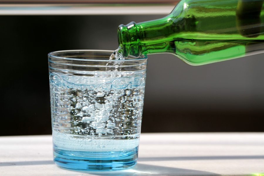 AGUA CON GAS VERDE