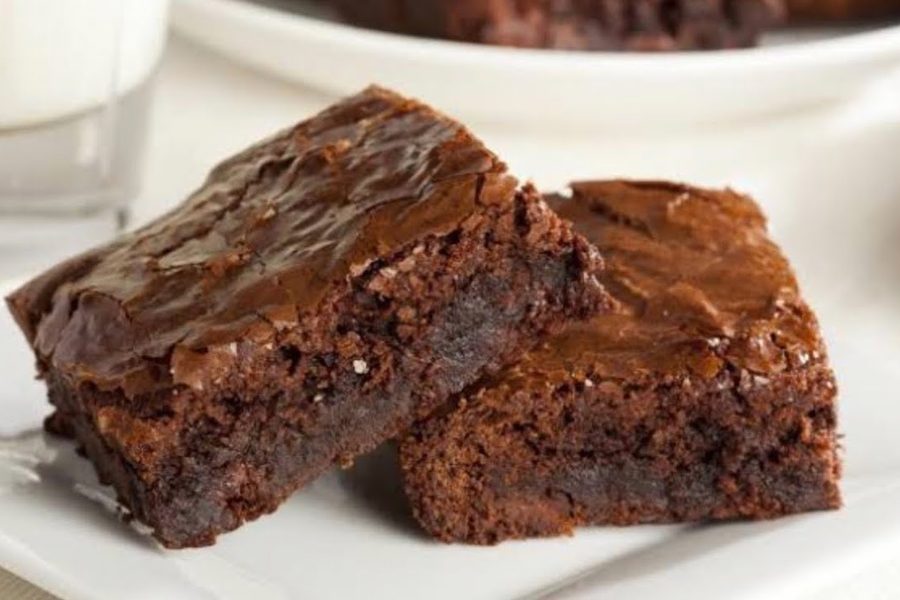 BROWNIE SIN DECORAR