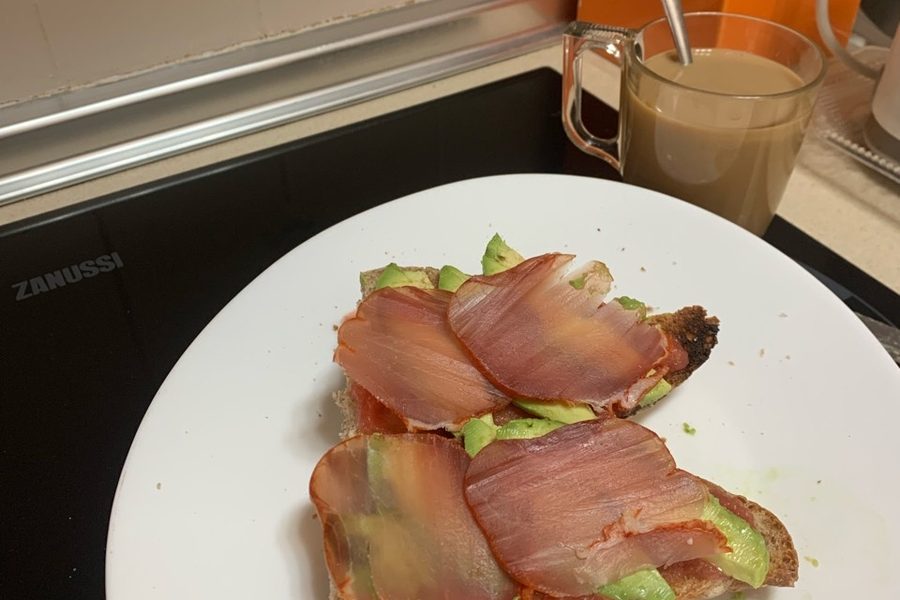 DESAYUNO CON LOMO