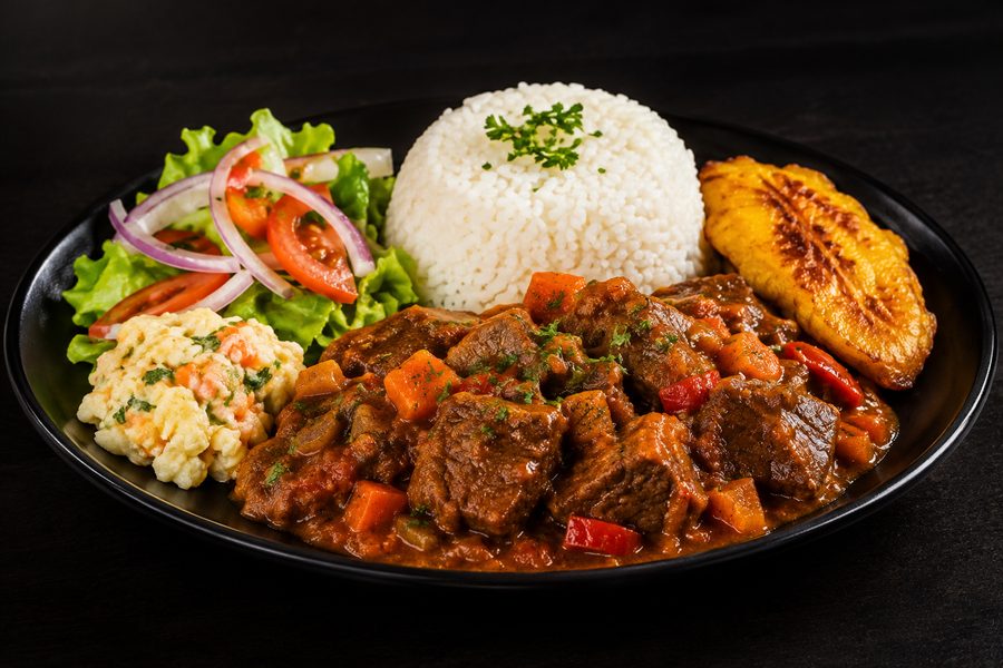 EJECUTIVO CON CARNE GUISADA