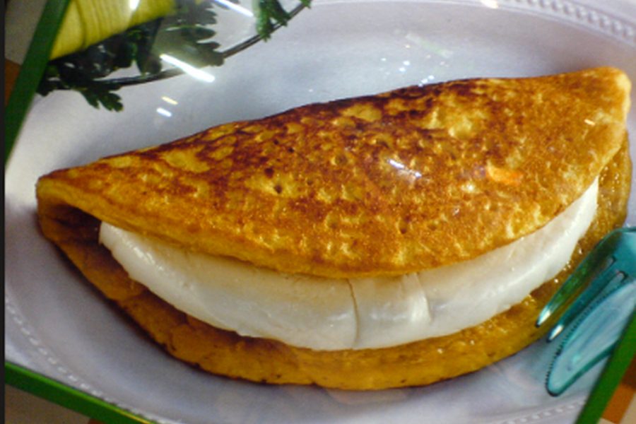 01 CACHAPA QUESO DE MANO