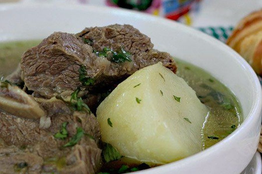 CALDO DE CARNE